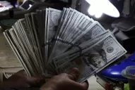 El dólar se estabiliza y terminó en $ 17,86 para la venta