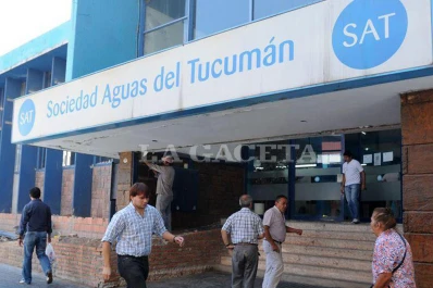 Exigen que se licite el servicio de la SAT