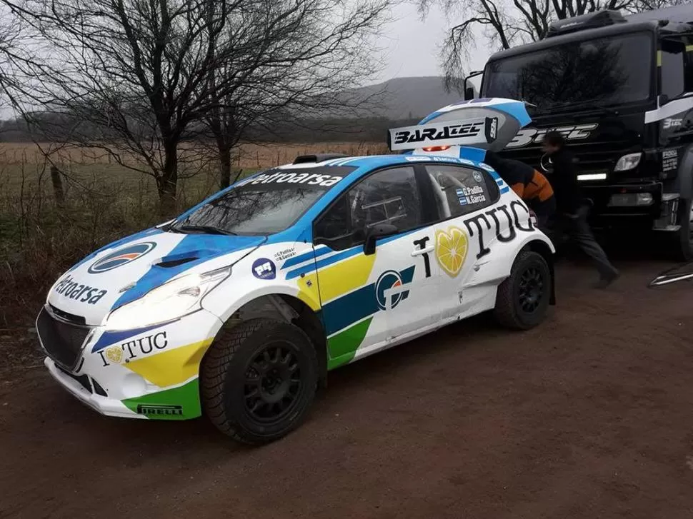 DE PRUEBAS. En los últimos días, Gerónimo Padilla ensayó con el Peugeot 208 turbo en caminos de Córdoba.  