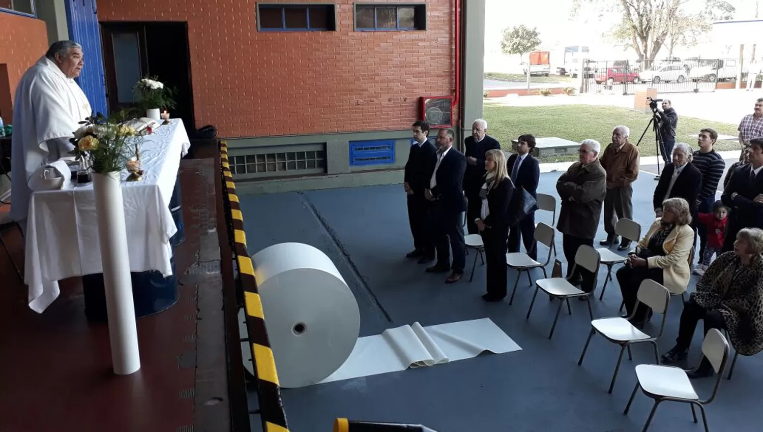 CEREMONIA RELIGIOSA. Durante la celebración, el padre Raúl Olea ofició una misa de acción de gracias. 