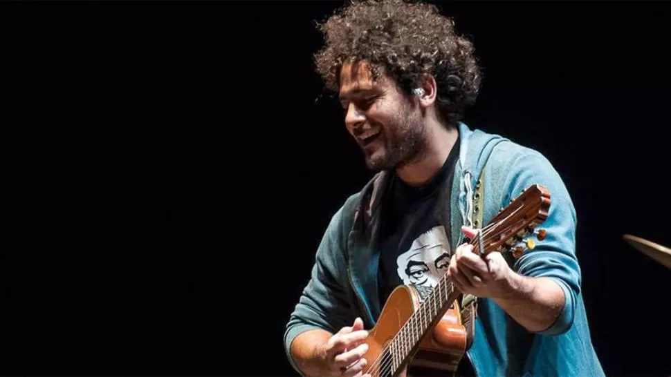 DEFINICIÓN. “Hacer música es un regalo de la vida”, afirma Barrionuevo. Elonce.com