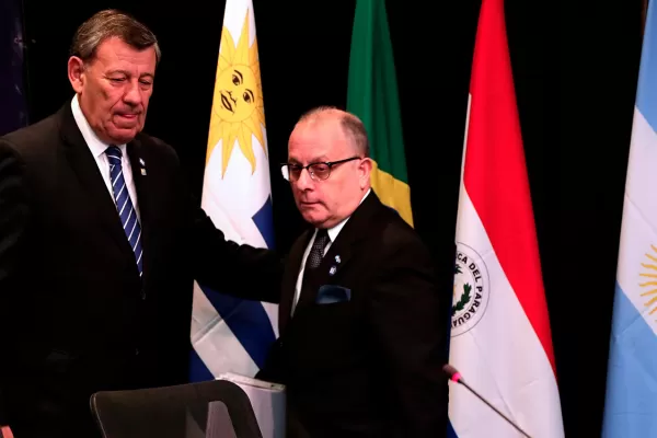 Los cancilleres del Mercosur suspendieron a Venezuela por la ruptura del orden democrático