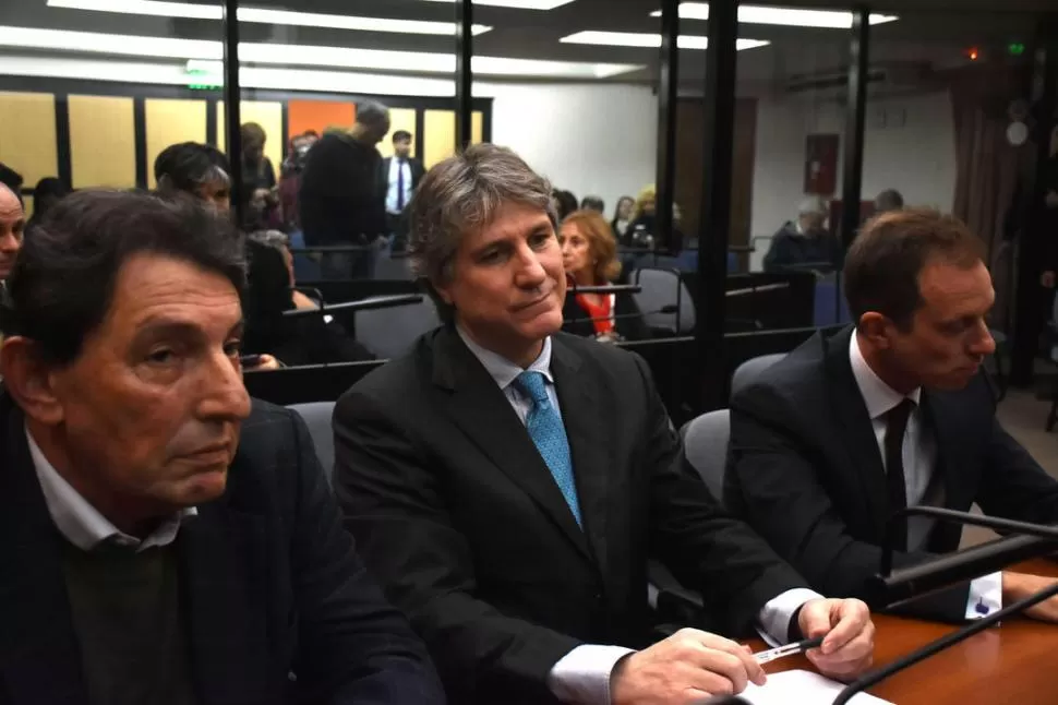 EN EL BANQUILLO. Boudou, ayer, salió aliviado de un tribunal federal. Dyn