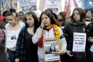 Dolor y bronca en la despedida de Anahí: qué se sabe hasta ahora sobre el crimen que conmueve al país