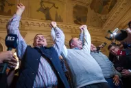 El oficialismo festejó un contundente resultado en las PASO y aspira a lograr tres de cuatro bancas