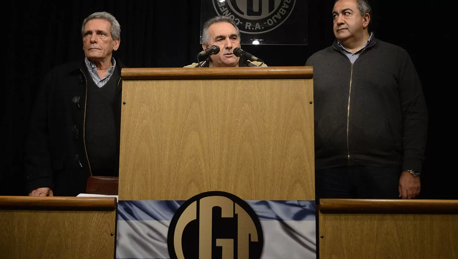 Los tres secretarios generales de la CGT nacional. FOTO DE DYN. 