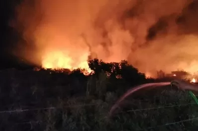 El incendio en una finca alarmó a los vecinos del country Alto Verde