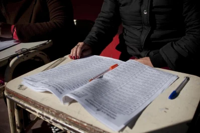 El PJ y la UCR se cruzan por el escrutinio provisorio