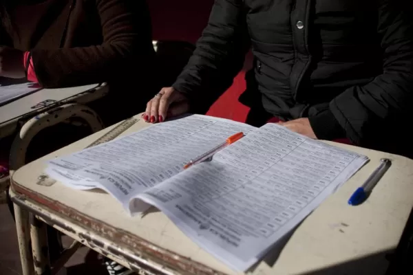 El PJ y la UCR se cruzan por el escrutinio provisorio