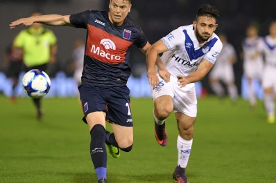 ¡Volvió el fútbol! Vélez, próximo rival de Atlético, goleó a Tigre en la apertura de la Superliga