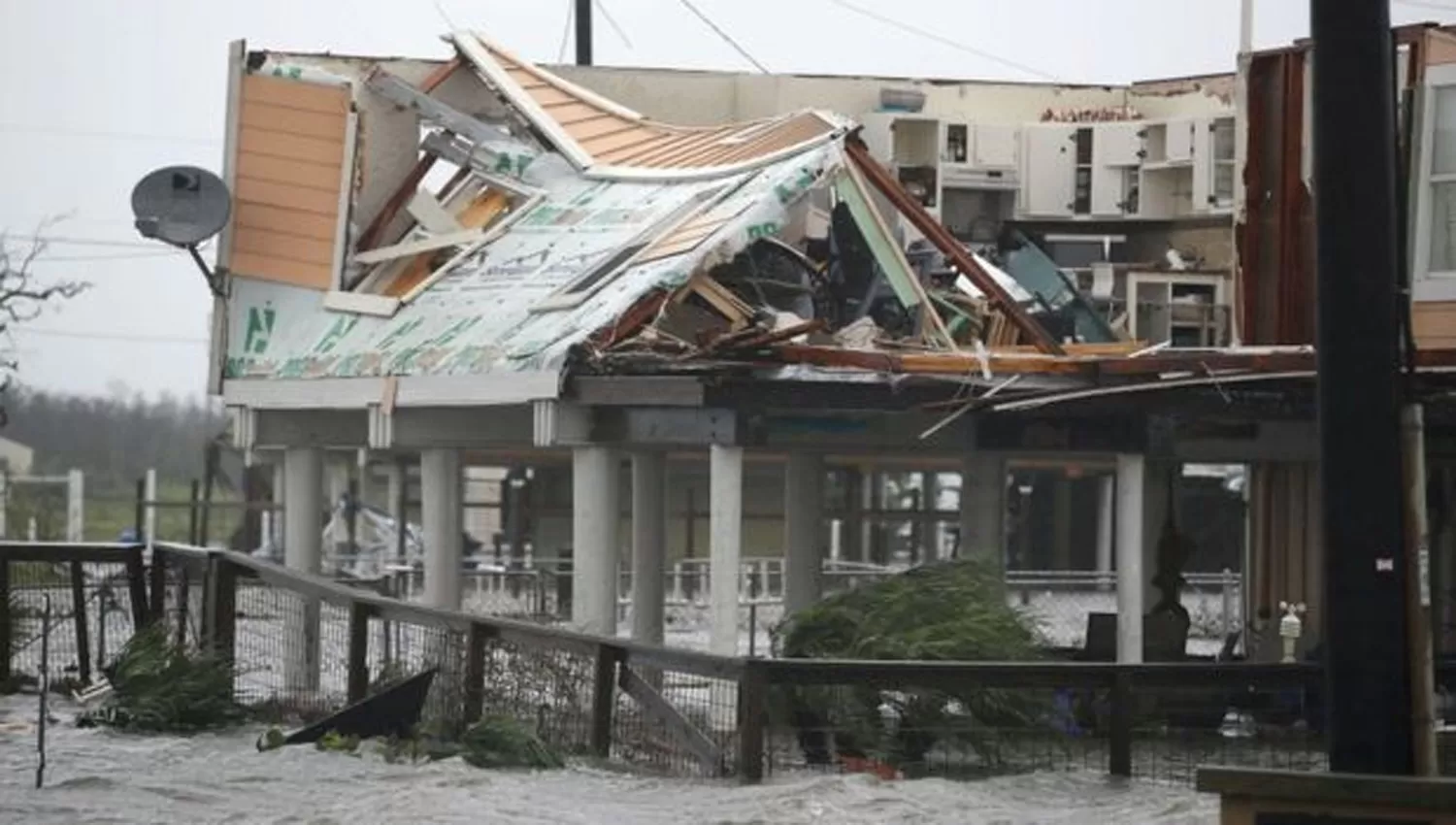 HURACÁN HARVEY. FOTO TOMADA DE BBC.COM