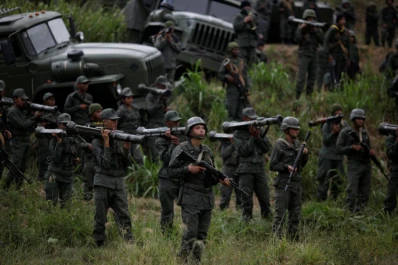Venezuela moviliza un millón de efectivos en ensayos militares