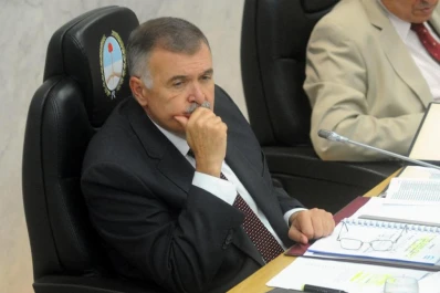 El futuro de Jaldo, un tema de políticos y de constitucionalistas