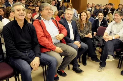 Randazzo afronta deserciones, pero no se baja