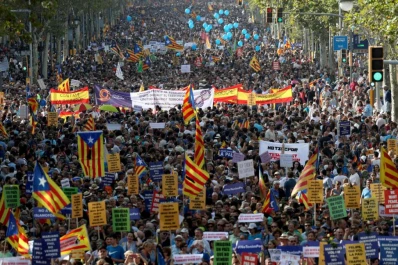 Multitudinaria marcha en Barcelona contra el terrorismo
