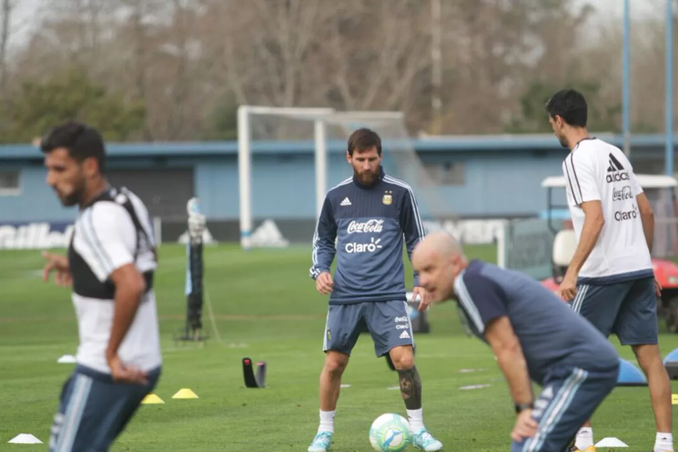 ENTRENAMIENTO. Messi dijo presente en la práctica de Ezeiza. (ESPN)