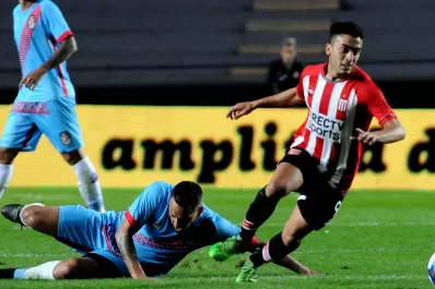 Estudiantes consiguió un agónico triunfo ante Arsenal en La Plata
