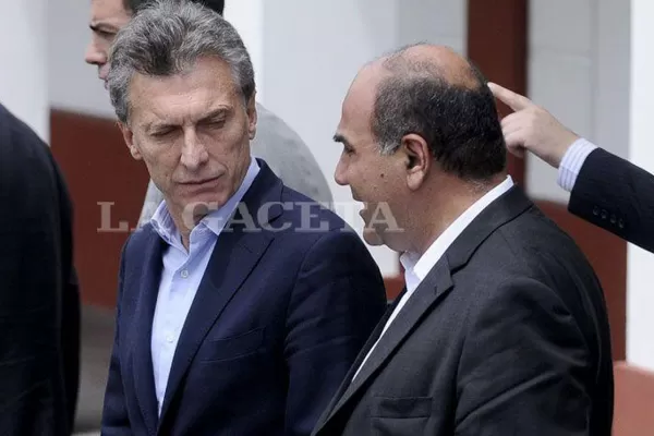 Macri estrenará la pista del aeropuerto; Manzur y Jaldo aún esperan que los inviten al acto