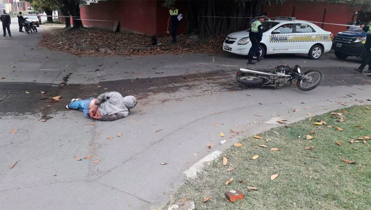 ESPOSADOS. Los hombres que dispararon contra la Policía quedaron detenidos. 