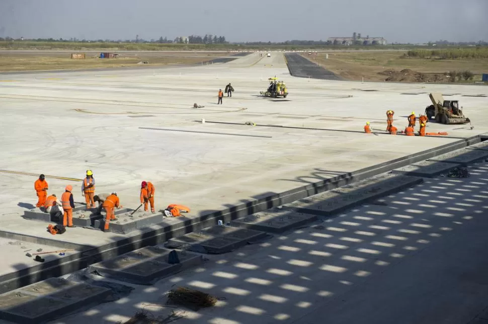 A NUEVO. La pista del Benjamín Matienzo es ahora la más larga del país. la gaceta / FOTO DE DIEGO ARAOZ