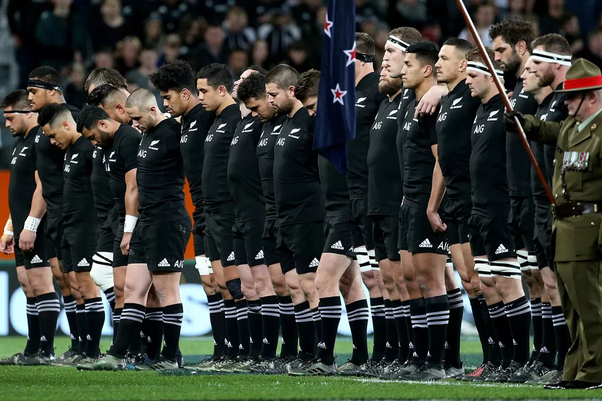 FOTO TOMADA DE TWITTER ALL BLACKS.