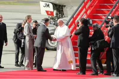 El papa Francisco llegó a Colombia con un mensaje de reconciliación y paz