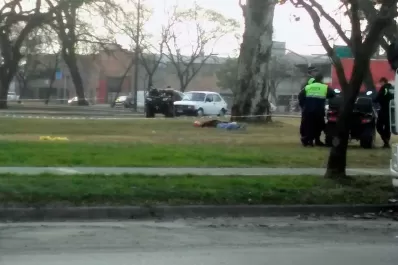 Encontraron a un hombre sin vida en el parque 9 de Julio