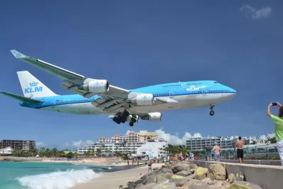 El huracán Irma destrozó el aeropuerto más peligroso del mundo