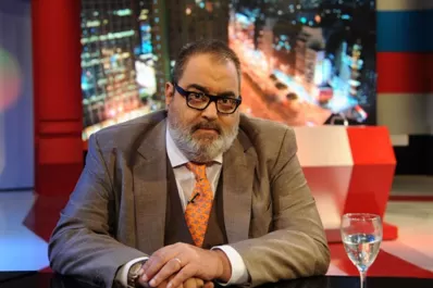 Lanata recibe un premio en Tucumán, en un foro de periodismo