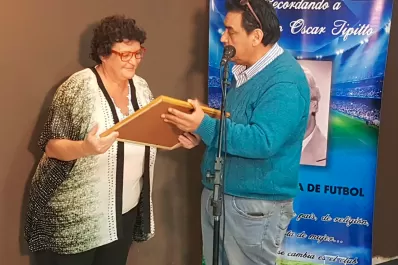 Se realizó un homenaje en memoria del extinto periodista Guillermo Tipitto