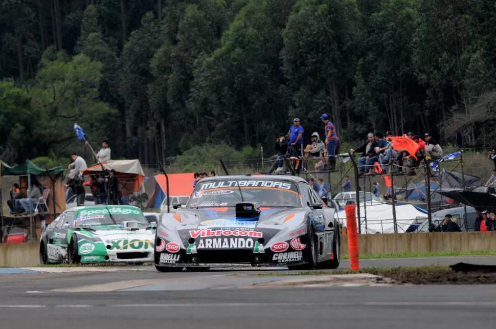 GRAN TAREA. El Chevrolet de Christian Ledesma tuvo un alto rendimiento. FOTO DE JOAQUÍN RODRÍGUEZ 