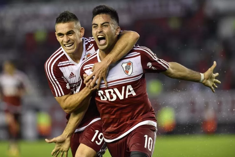 SUTILEZA. Con una magnifica definición, Gonzalo Martínez (10) rompió la paridad en el partido que River derrotó a Banfield. telam