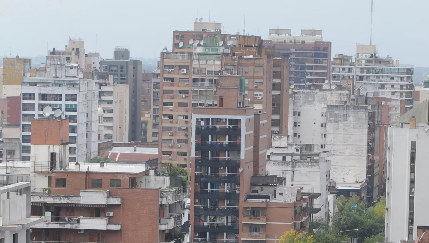 Edificios Tucumán. ARCHIVO LA GACETA / FOTO DE DIEGO ARÁOZ