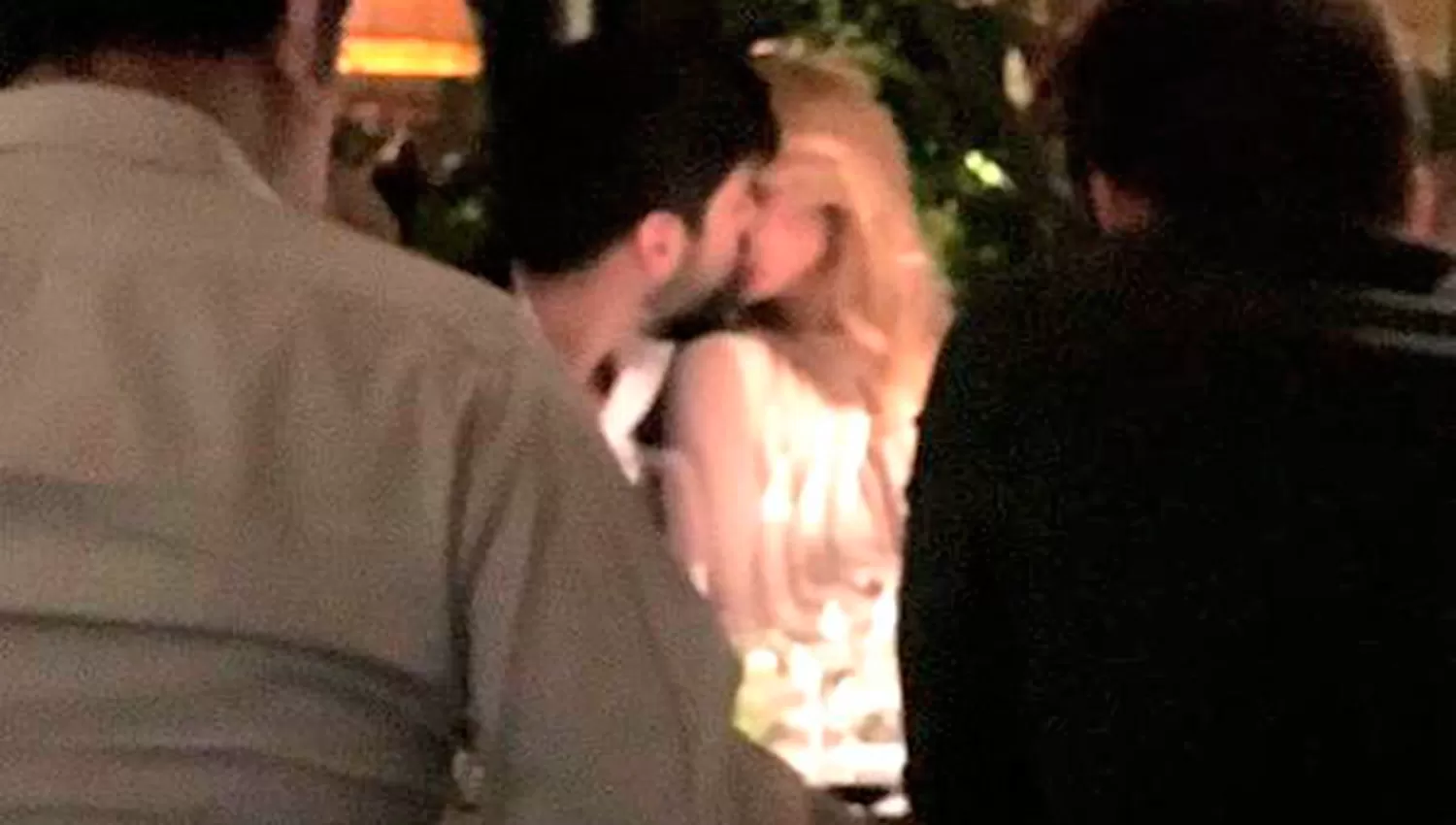 Se terminó la mentira: la foto de Nicole Neumann y Facundo Moyano a los besos