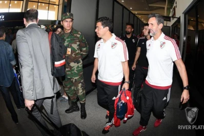 En Bolivia, River quiere pegar primero