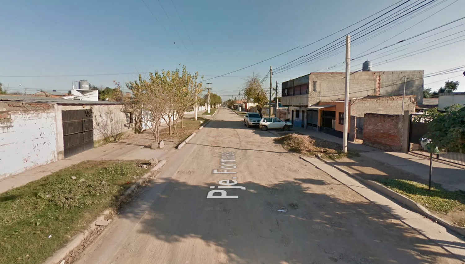 Salió en moto a comprar bebidas, se quedó dormido, cayó pesadamente y murió