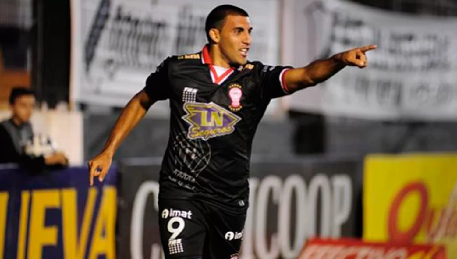 Huracán ganó en El Bosque platense después de 31 años