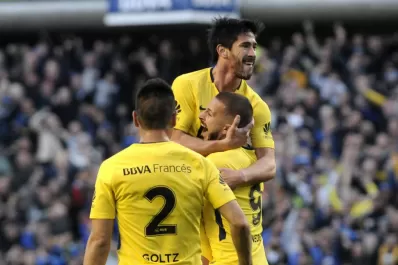 A puro gol, Boca sigue líder
