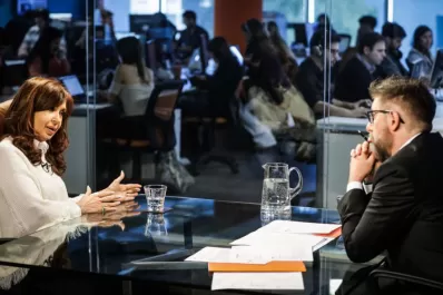 Novaresio: mi mamá me hubiese puteado en colores por entrevistar a Cristina