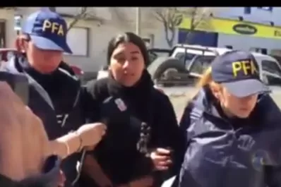 Video: detuvieron a una mujer mapuche en un operativo para hallar a Santiago Maldonado