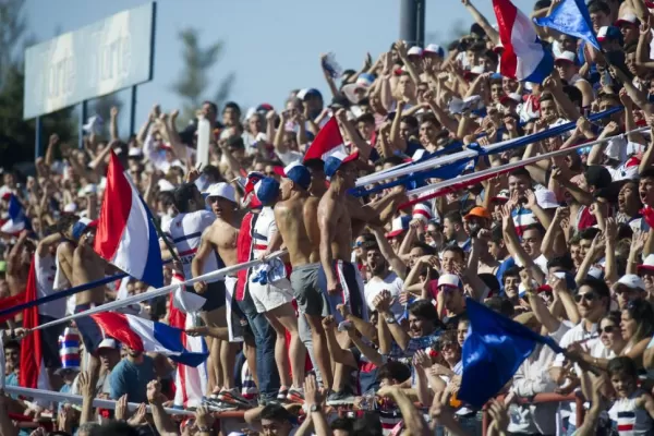 También el público tuvo su protagonismo en la final del rugby