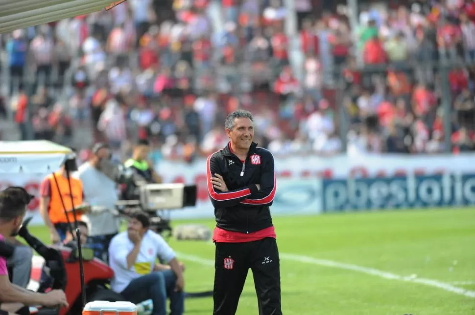 EN EL DEBE. Para Diego Cagna, la falta de definición fue el único déficit que le observó al equipo en el debut ante Ferro. la gaceta / fotos de hector peralta