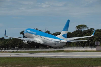 Aerolíneas sumó a su flota de cabotaje un nuevo Boeing 737