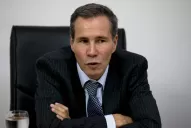 Aseguran que la pericia de Gendarmería reveló que a Nisman lo mataron dos personas