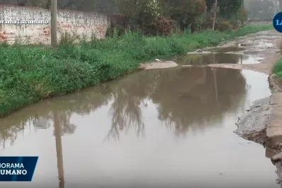 Pérdidas de líquidos cloacales, un problema de nunca acabar en las calles tucumanas