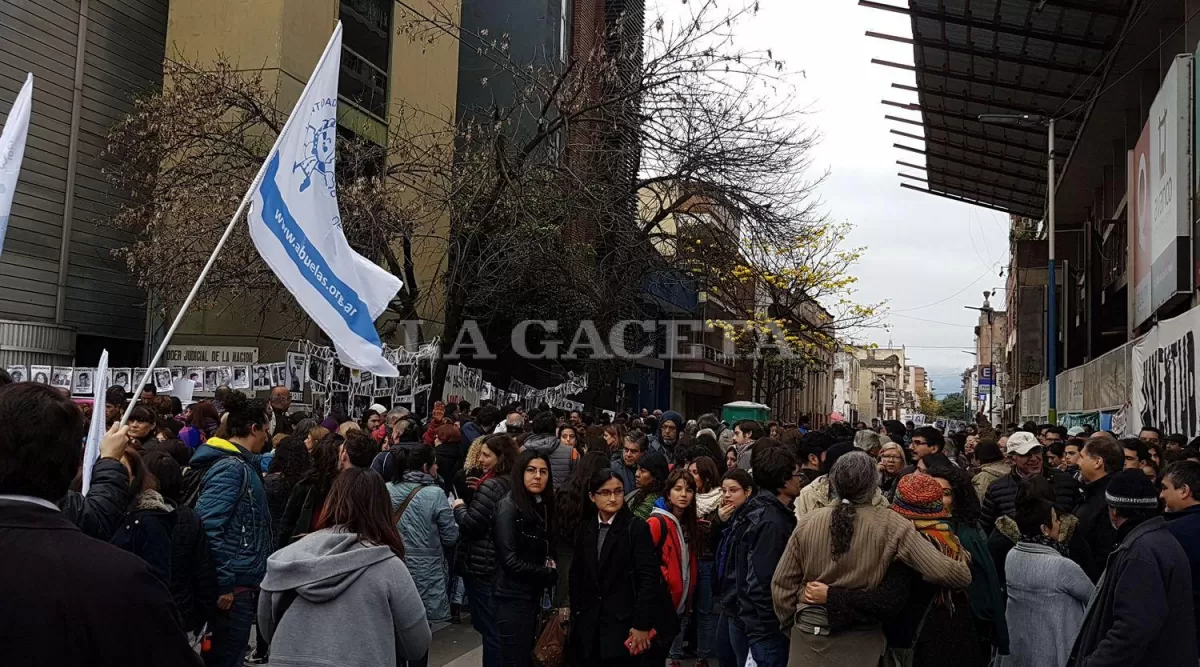 Operativo independencia: repudio y escrache al TOF por la sentencia