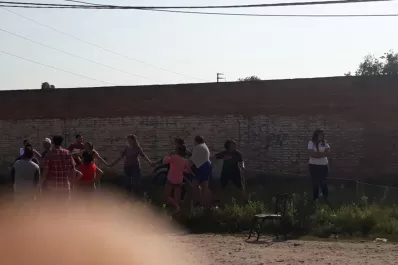 En Alderetes, vecinos se enfrentaron con un grupo de personas para evitar una usurpación