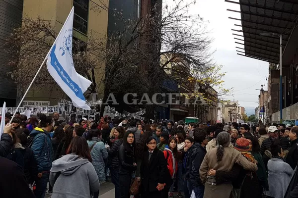 Operativo independencia: repudio y escrache al TOF por la sentencia