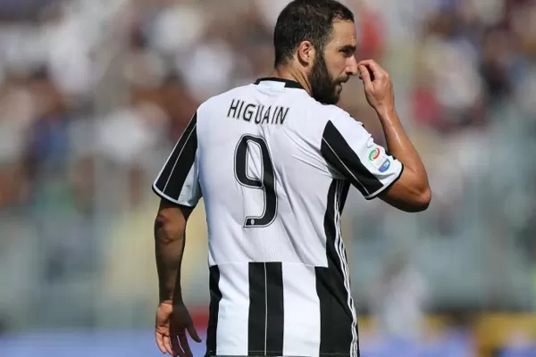 Como el Ché: mirá el nuevo tatuaje de Higuaín