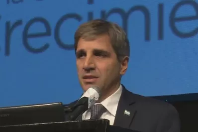 El ministro de Finanzas pronosticó que la deuda se estabilizará en 2020 y luego bajará